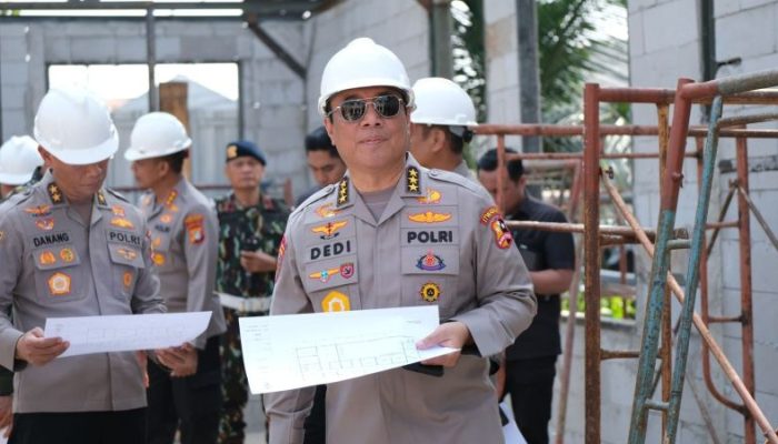 Komjen Dedi Prasetyo Jadi Wakapolri, Polri Lakukan Mutasi Besar 61 Personel
