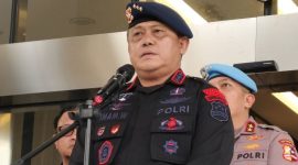 Komandan Korps Brimob (Dankorbrimob) Polri Komjen Pol. Imam Widodo berbicara dalam konferensi pers di Gedung Divisi Humas Polri, Jakarta, Jumat (29/8/2025).