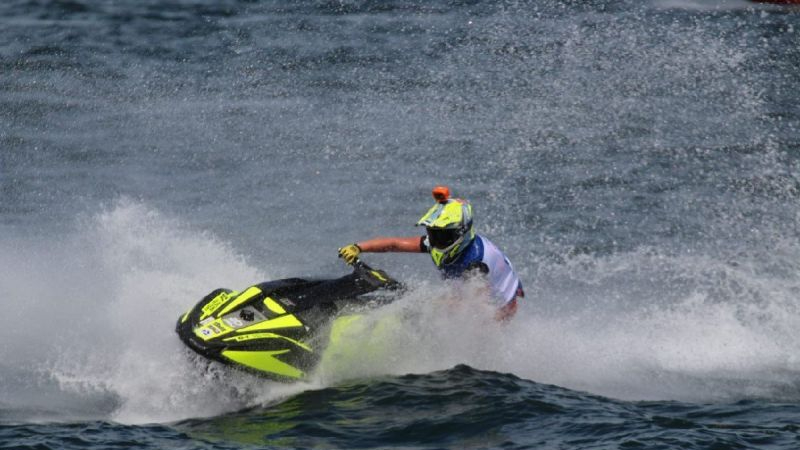 Pembalap Jetski asal Estonia, Jasmin Ypraus meraih juara kategori Ski Ladies GP1 pada Aquabike World Championship 2025 di Danau Toba, Kabupaten Toba Sumatera Utara, Minggu (17/8/2025).