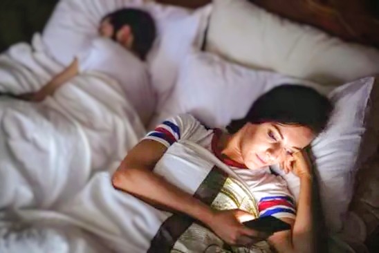 Tanda wanita selingkuh