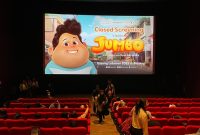 Ilustrasi Menonton Bioskop
