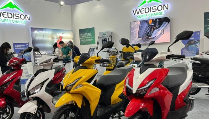 Wedison Victory Disebut Tiruan Vario-Aerox? Motor Listrik Asal Singapura Bikin Panggung GIIAS 2025 Geger