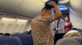 Heboh, seorang penumpang Lion Air klaim bawa bom dan paksa pesawat kembali ke Apron
