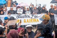 Lebih dari 3.000 orang bergabung dalam aksi solidaritas di Pujasera Labuan untuk menuntut keadilan dalam kasus kematian Zara Qairina, Senin (11/8/2025).(Bernama via The Star)