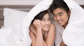 bercinta di malam jumat atau berhubungan suami istri di malam Jumat bukan soal memuaskan hasrat semata. Tapi, bagaimana menciptakan kebahagian dan kasih sayang keduanya agar ikatan pernikahan semakin harmonis ke depan.