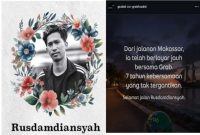 Potret almarhum Dandi Rusdamiansyah, mitra pengemudi Grab sekaligus mahasiswa yang telah lebih dari 7 tahun setia mengabdi di jalanan Makassar. Kepergiannya dalam tragedi kerusuhan meninggalkan duka mendalam bagi keluarga, rekan sesama driver, dan komunitas besar Grab.