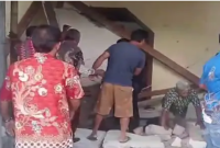 Tangkapan layar momen pasca gempa yang terjadi di Poso, Sulawesi Tengah. (bnpb.go.id) 
