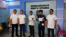 Dua warga binaan Rutan Kelas I Medan, yang menerima amnesti dari Presiden, Sabtu (2/8/2025).