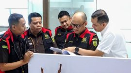 Tim penyidik Kejati Sumut menggeledah kantor PT Pelindo Belawan. Foto: Dok.Kasipenkum Kejati Sumut