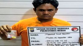 Tersangka pengedar pil ekstasi yang ditangkap Polrestabes Medan