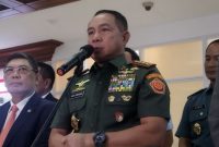 Panglima TNI Jenderal Agus Subiyanto di kompleks parlemen, Jakarta, Rabu (2/7/2025)