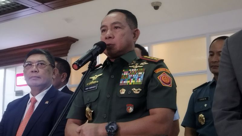 Panglima TNI Jenderal Agus Subiyanto di kompleks parlemen, Jakarta, Rabu (2/7/2025)