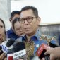 Wakil Ketua DPR RI Adies Kadir saat memberi keterangan pers di kompleks parlemen, Jakarta, Rabu (20/8/2025).