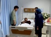 Gibran Jenguk Korban Luka Bentrok di RSCM dan RS Pelni, Kasus Rantis Brimob Terus Bergulir
