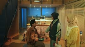 Cuplikan video musik Juicy Luicy Lampu Kuning, menjadi lagu populer Indonesia dengan lirik penuh makna
