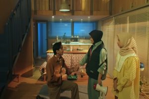 Lirik dan Chord Lagu Lampu Kuning Juicy Luicy, Beserta Makna Filosofisnya