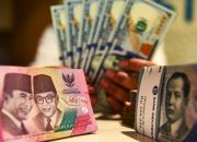 Dolar AS Melemah, Rupiah Menguat: Sinyal The Fed Pangkas Suku Bunga?