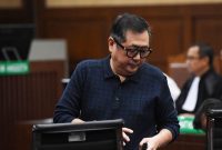 Arsip foto - Pengusaha Bambang Rudijanto Tanoesoedibjo bersiap untuk bersaksi dalam sidang lanjutan kasus dugaan korupsi beras Bansos di Pengadilan Tipikor, Jakarta, Rabu (6/3/2024)