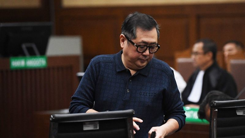 Arsip foto - Pengusaha Bambang Rudijanto Tanoesoedibjo bersiap untuk bersaksi dalam sidang lanjutan kasus dugaan korupsi beras Bansos di Pengadilan Tipikor, Jakarta, Rabu (6/3/2024)