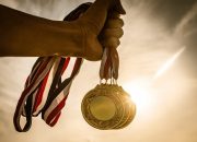 Dua Pelajar MTsN Tebing Tinggi Raih Emas dan Perak di Kejuaraan Pencak Silat Internasional