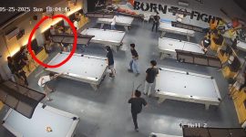 Rekaman CCTV detik-detik korban diduga dikeroyok terduga pelaku di lokasi kejadian. Foto: Tangkapan layar