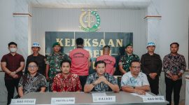 Kejari Batubara menetapkan dua tersangka dugaan korupsi di Dinas Perkim LH, Jumat (1/8/2025).