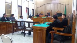 Kedua terdakwa kasus korupsi menjalani sidang putusan di Pengadilan Tipikor Medan, Senin (4/8/2025).