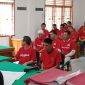 Kelima terdakwa kurir ganja saat menjalani sidang dakwaan di PN Medan, Rabu (13/8/2025)
