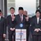 Gubernur Bank Indonesia Perry Warjiyo beserta jajaran Bank Indonesia merayakan HUT ke-80 RI di Jakarta, Minggu (17/8/2025)