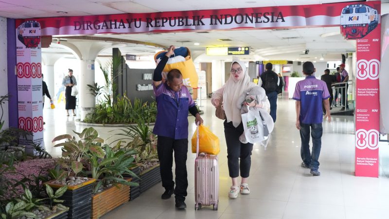 KAI Sumut mencatat terjadi peningkatan jumlah penumpang kereta api saat long week end HUT RI. Foto: Dok Humas KAI Sumut