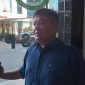 Ketua DPRD Medan, Salomo T.R. Pardede, memberikan keterangan seusai diperiksa terkait dugaan pemerasan pengusaha di Kantor Kejati Sumut, Selasa (26/8/2025)