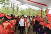 Wakil Presiden Gibran Rakabuming Raka menghadiri Musyawarah Pelayanan (Mupel) Mamre Gereja Batak Karo Protestan (GBKP) di Retreat Centre GBKP, Kecamatan Sibolangit, Deli Serdang, Sumatera Utara, Kamis (29/8/2025).