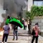 Sejumlah massa menggeruduk kantor DPP Nasdem di Gondangdia, Jakarta Pusat ikut jadi sasaran