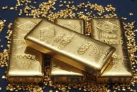 harga emas dunia turun 0,2% menjadi US$ 3.364,25 per troi ons pada pukul 01.09 GMT, setelah sempat menyentuh level tertinggi sejak 11 Agustus pada akhir pekan lalu.