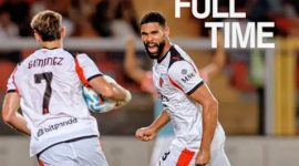 AC Milan akhirnya meraih kemenangan perdana dengan melibas Lecce 2 gol tanpa balas