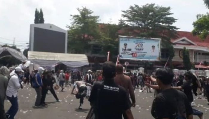 Bentrok di Kantor Bupati Pati: 64 Orang Terluka, Korban Meninggal Nihil