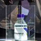 Sampel produk Pertamina Sustainable Aviation Fuel (SAF), berbahan baku campuran Used Cooking Oil (UCO) atau minyak jelantah yang ditampilkan secara simbolis pada acara Lifting Perdana Pertamina Sustainable Aviation Fuel (SAF) di KIlang Pertamina RU IV CIlacap, Jawa Tengah, Selasa (12/8/2025)