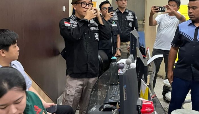 Jejak Sidak Wamenaker Immanuel Ebenezer: Dari Pabrik Tekstil hingga Kawasan Industri