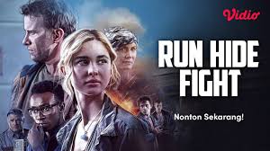Sinopsis film Run Hide Fight sebuah film yang diperankan oleh Isabel May akan tayang di Bioskop Trans TV Hari ini Minggu 24 Agustus 2025 Pukul 21.00 WIB malam ini.