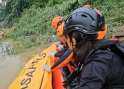 Tragedi di Sungai Belumai: Kakek dan Cucu Hanyut Saat Berusaha Menolong, Ditemukan Meninggal Dunia