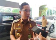 Usai Disidak Rico Waas, Kantor Kelurahan Ladang Bambu Sibuk Bersih-Bersih