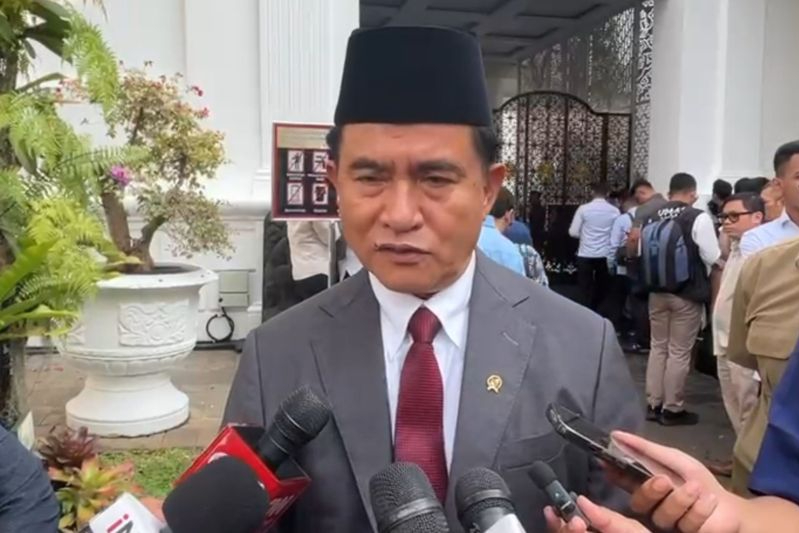 Menko Kumham Imipas Yusril Ihza Mahendra saat ditemui di Istana Kepresidenan RI, Jakarta, Rabu (17/9/2025)