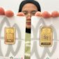 Harga emas Antam itu naik Rp 9.000 jika dibandingkan dengan Rabu (3/9/3035) yang berada di level Rp 2.035.000 per gram.