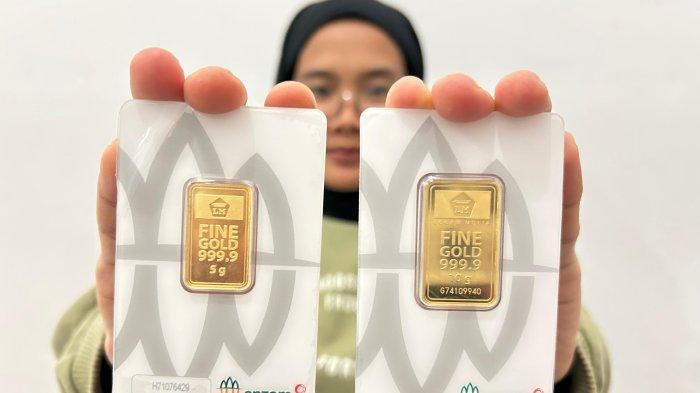 Harga emas Antam itu naik Rp 9.000 jika dibandingkan dengan Rabu (3/9/3035) yang berada di level Rp 2.035.000 per gram.