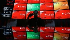Indeks Harga Saham Gabungan (IHSG) rebound setelah merosot tajam dua hari berturut-turut.
