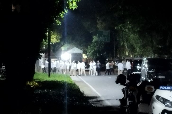 Sejumlah Anggota Fraksi Partai Gerindra DPR RI mendatangi kediaman Prabowo Subianto di Jalan Kertanegara, Jakarta, Senin (8/9/2025). Foto: Antara