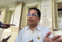 Direktur Jenderal Minyak dan Gas Bumi (Migas) Kementerian Energi dan Sumber Daya Mineral (ESDM) Laode Sulaeman memberi keterangan ketika ditemui di Kantor Kementerian ESDM, Jakarta, Senin (8/9/2025). Foto: Antara