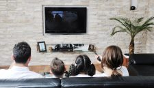 Top 10 Program TV dan Sinetron Terbaik Hari Ini, Minggu 14 September 2025 paling dinanti-nantikan oleh pemirsa di Indonesia yang sangat menghibur anda bersama keluarga di rumah.