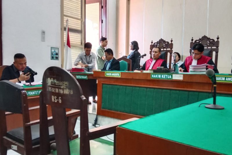JPU membacakan tuntutan terhadap ketiga terdakwa kasus ganja secara daring di PN Medan, Rabu (3/9/2025).