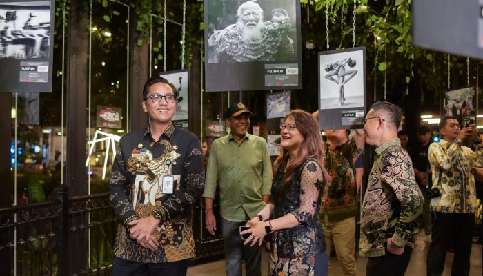 Wali Kota Medan Rico Waas Siap Jadi Fotografer, Tantang Bupati Karangasem di Salon Foto Indonesia